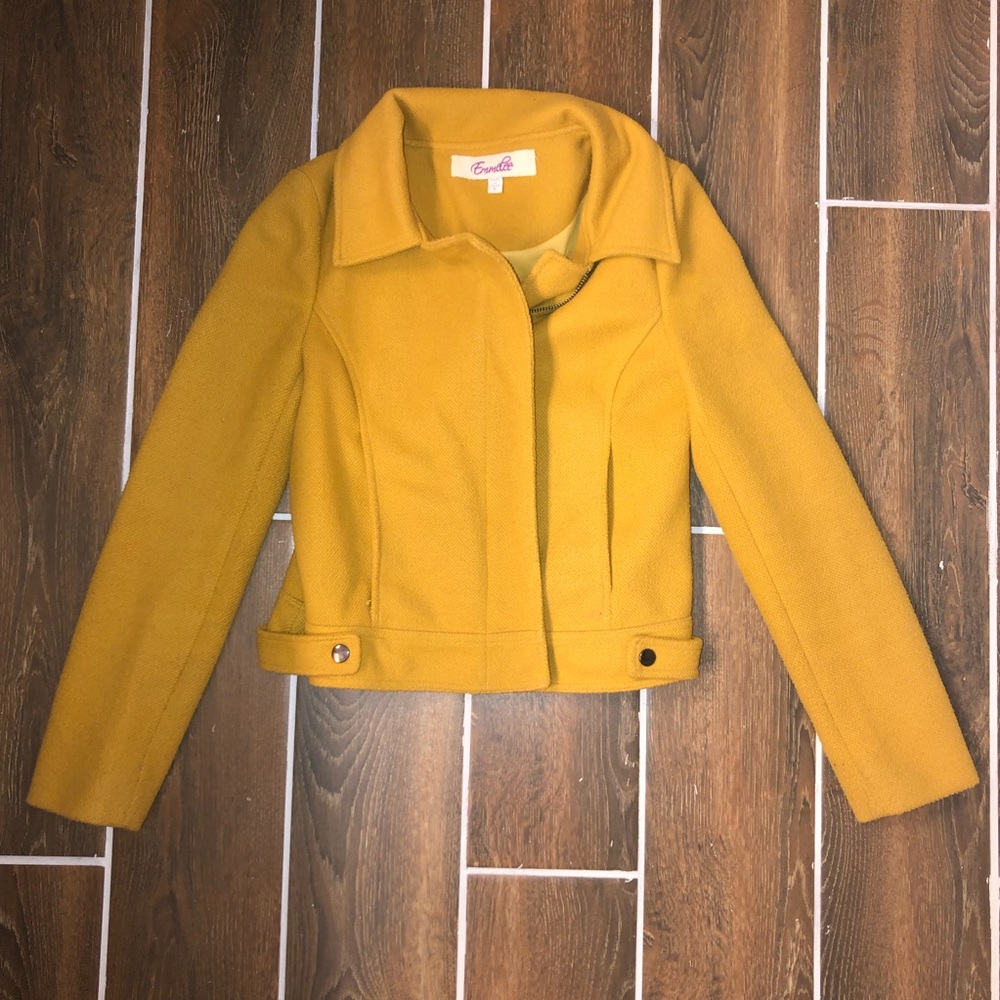 Emmelee yellow jacket